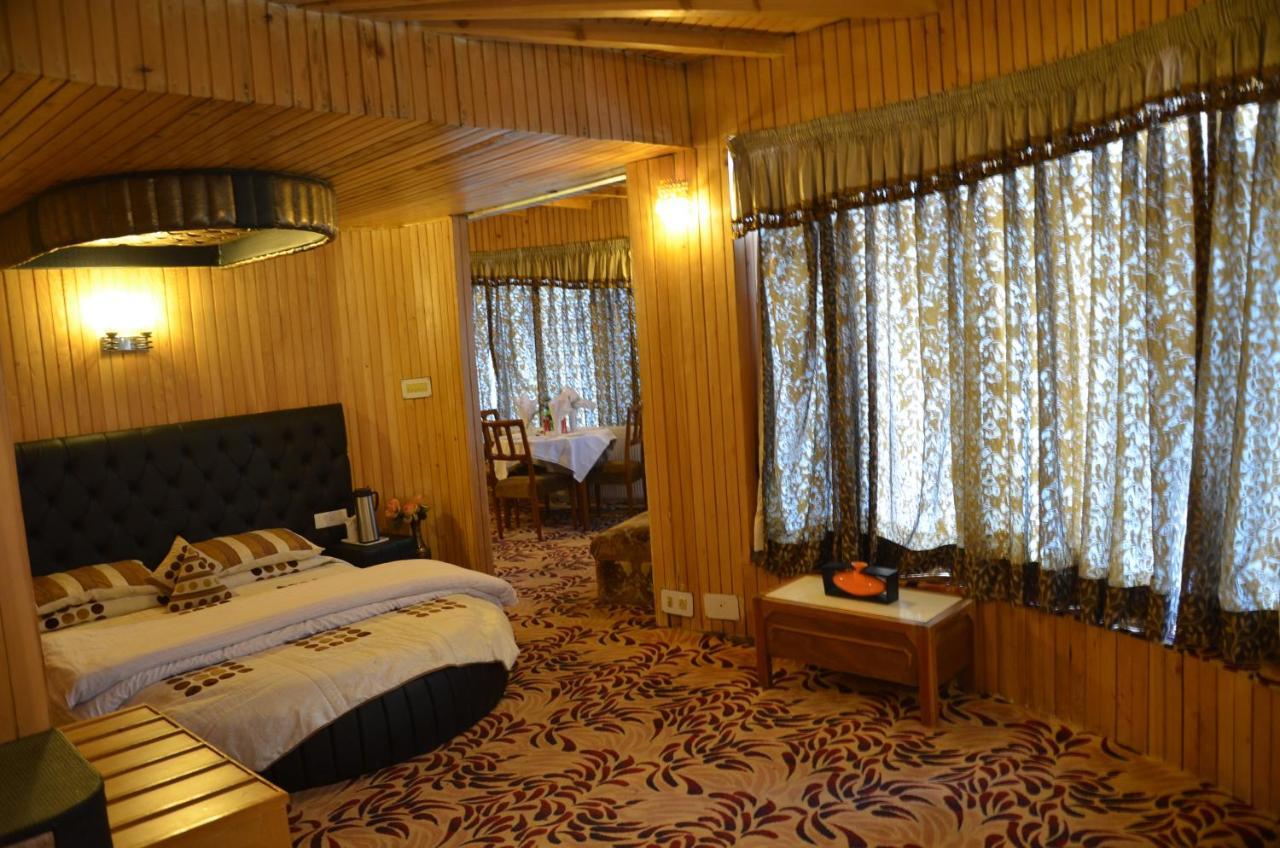 Hotel Hilltop Gulmarg JAMMU AND KASHMIR Εξωτερικό φωτογραφία
